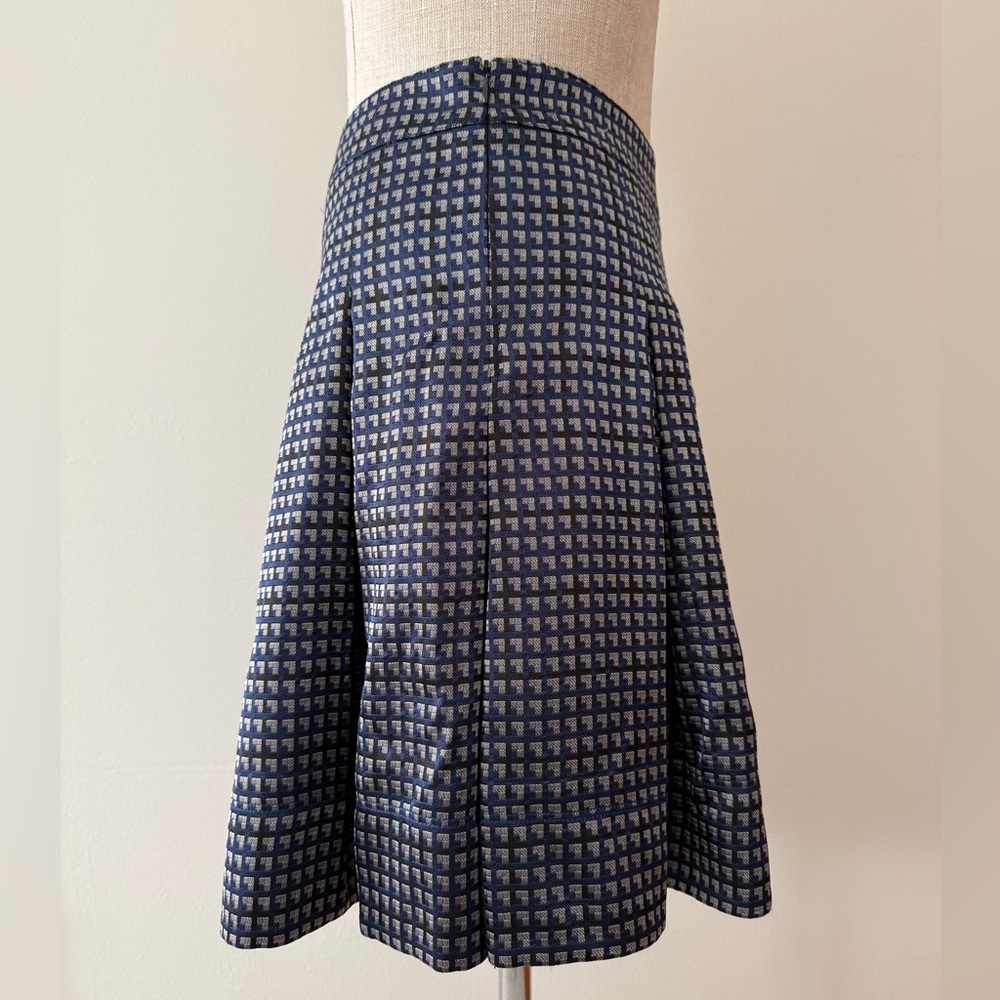 Burberry London Vintage Navy & Grey Geometric Plaid Pleated A-Line Mini Skirt - Picture 7 of 14